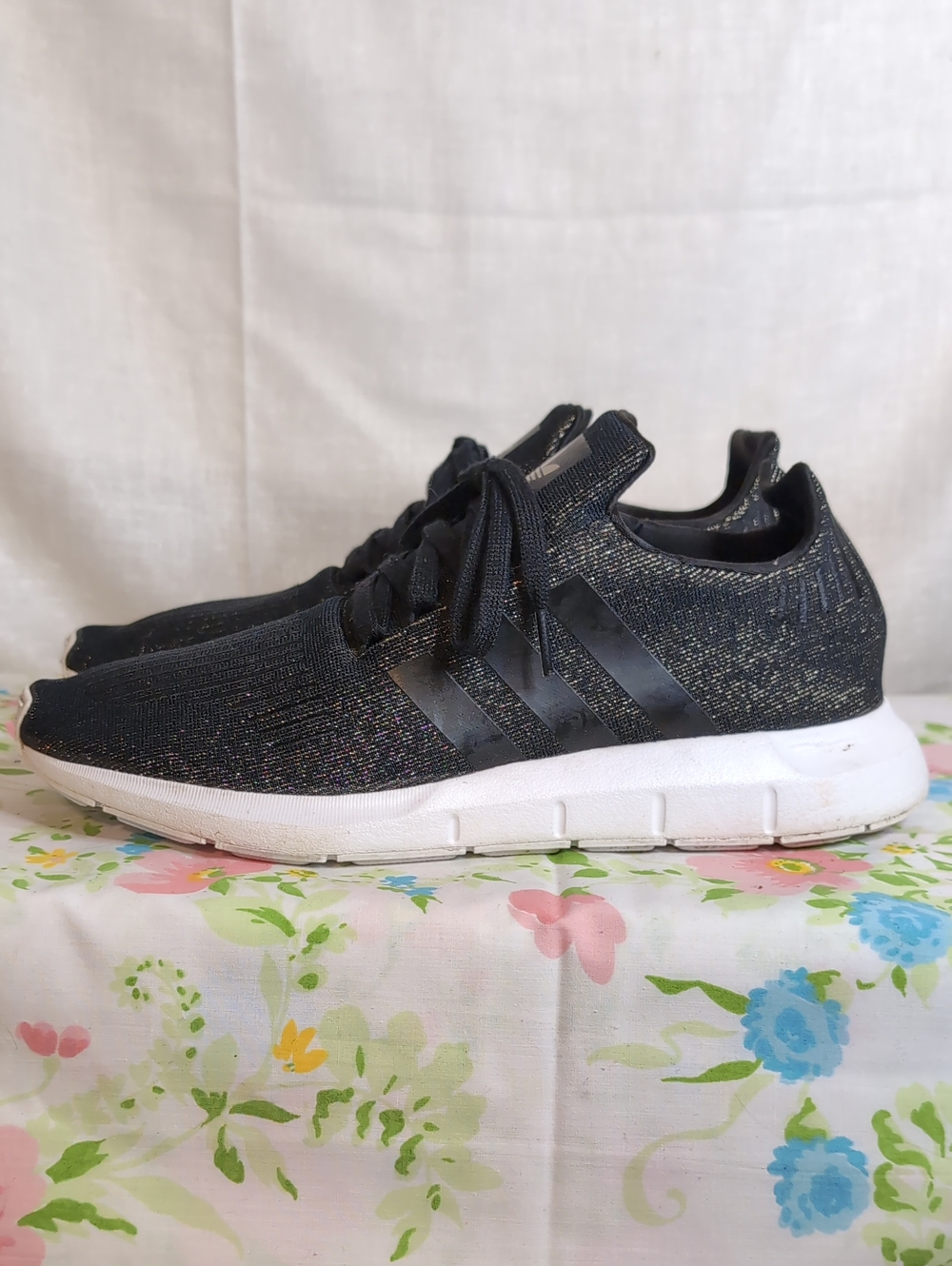 adidas Swift Run 'Core Black' sneakers womens 11 - Picture 2 of 8